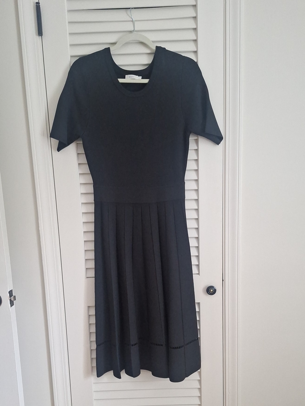 A.L.C. Black Short-Sleeve Pleated Midi Dress